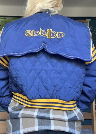 Куртка жіноча adidas бомбер 2