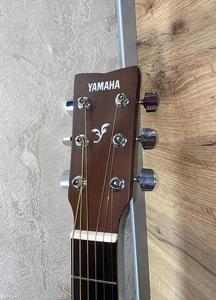 Гітара акустична yamaha 4