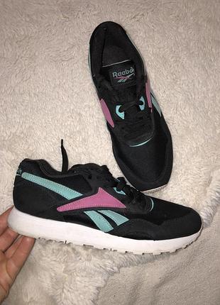 Кросівки reebok(оригінал )39 розмір