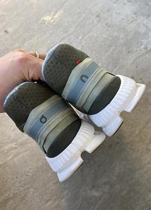 Кросівки on cloud 3
