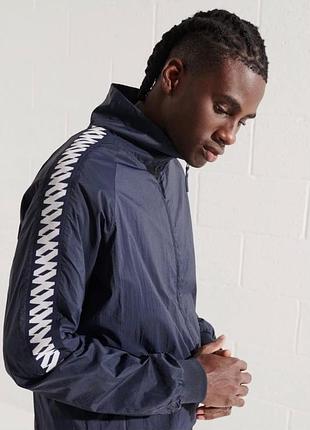Куртка чоловіча superdry trackwind runner, синя, s