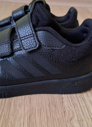 Кросівки adidas 30.5p