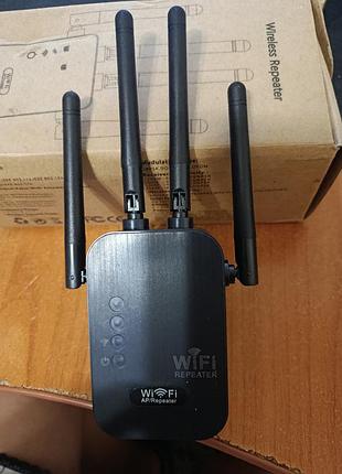 Wi-fi репітер з 4 зовнішніми антенами