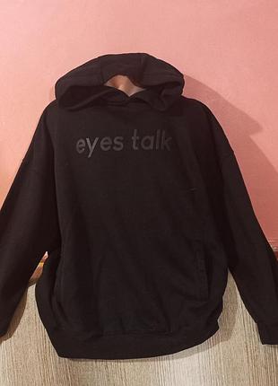 Черный оверсайз худи bershka «eyes talk» (размер s) в отличном состоянии