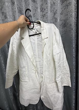 Жіночий лляний піджак білий