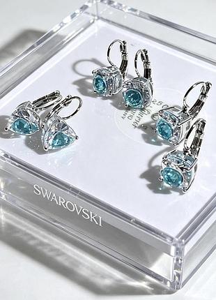 Серьги с кристаллами swarovski . размер 1,9 см, медзолото, медицинское золото, позолоченные, xuping