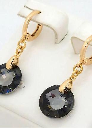 Серьги с черными кристаллами swarovski . размер 3,2 см, медзолото, медицинское золото, позолоченные, xuping