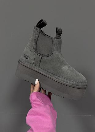 Женские серые ботинки ugg neumel chelsea platform grey х угг ньюмел 36