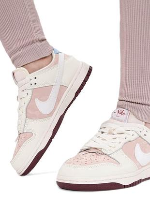 Sb dunk low valentine's day