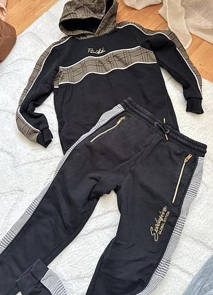 Спортивный костюм на 11-12 лет флис