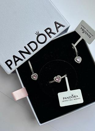 Набор украшений pandora «розовое сияющее сердце» - серьги с английской застежкой и кольца, 925 проба 18