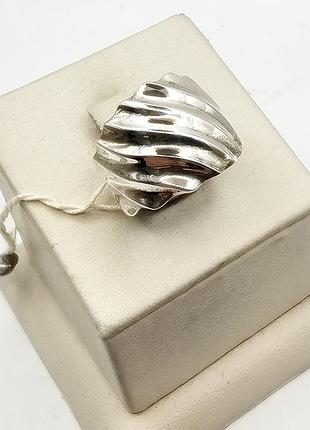 Кольцо серебряное "руно" 17 4,49 г