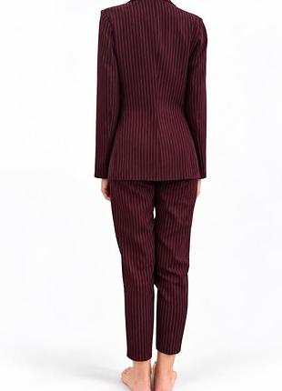 Жіночий брючний костюм s/m