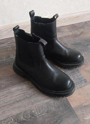 Стильные детские сапоги zara 33р