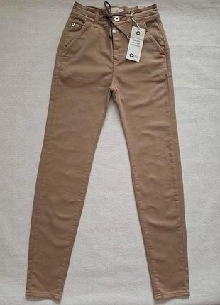 Штани жіночі cup of joe felix moon rock slim chino бежеві