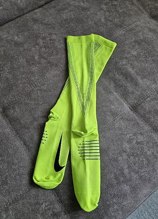 Шкарпетки nike elite compression over-the-calf running socks салатовий 4