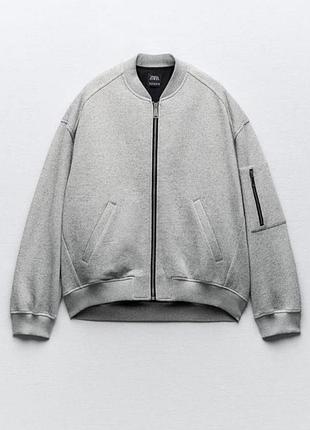 Базовий бомбер від zara