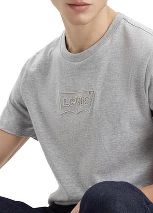 Levis сірого кольору s standard логотип вишивка 3