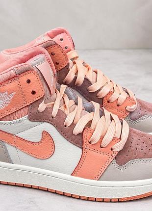 Жіночі шкіряні кросівки nike