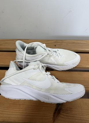 Жіночі кросівки nike 38 білі кросівки в сіточку текстильні кросівки найк