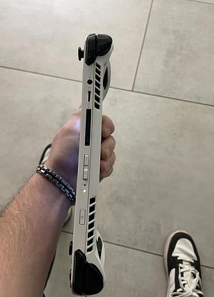Asus rog ally в хорошем состоянии 2