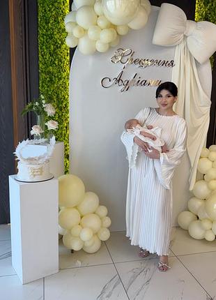 Довга жіноча сукня st brand біла плісе