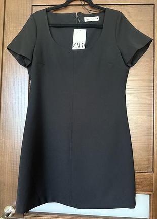 Коротка жіноча сукня zara чорна силуету трапеція