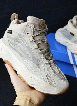 У наявності 3