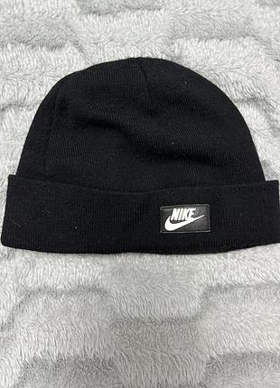 Шапка унісекс nike чорна
