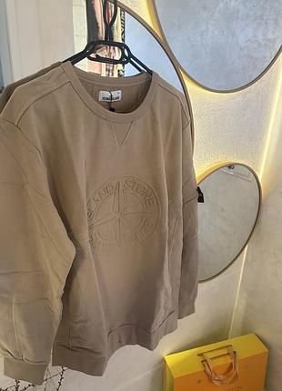 Класний світшот від бренду stone island