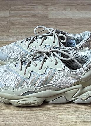 Кроссовки adidas оригинал в идеальном состоянии 36,5 размер