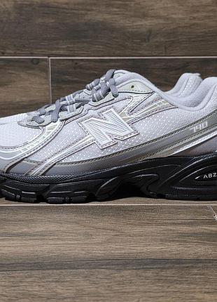 Оригинальные кроссовки new balance 740 2