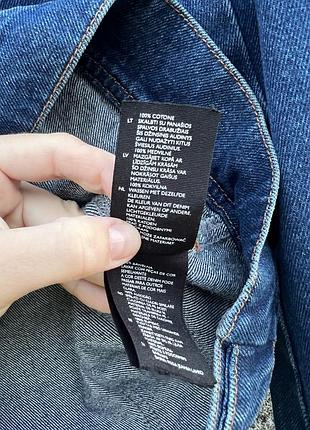 Чоловіча джинсова куртка cos pleated front denim 4