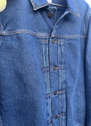 Чоловіча джинсова куртка cos pleated front denim 5