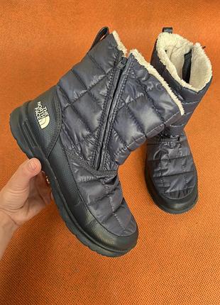 Жіночі черевики tnf / the north face thermoball 38р