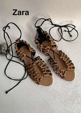 Босоніжки, сандалі зі шкіри zara, оригінал