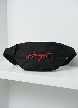 Чорна сумка hugo boss через плече, компактна бананка унісекс 34×14 см