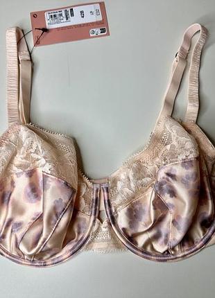 Бюстгальтер шовковий з мереживом на кістосках мʼяка чашечка rosie m&s - пудровий, рр 95b
