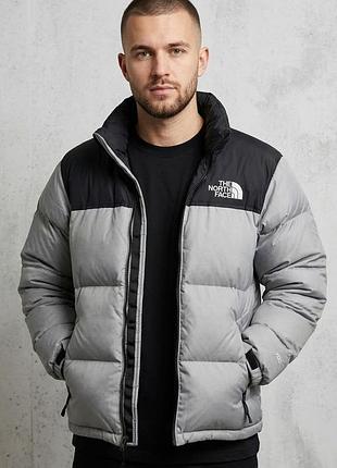 Пуховая курточка от бренда the north face nuptse 700