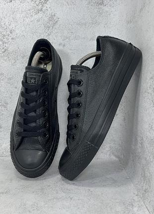 Чорні шкіряні низькі жіночі кеди converse chuck taylor