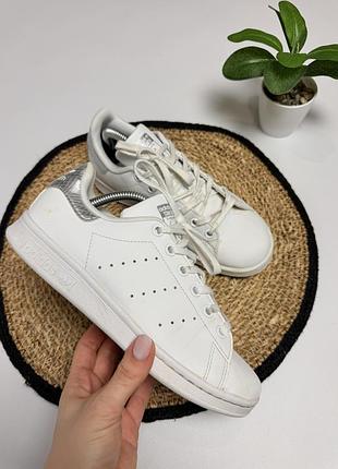 Білі кеди adidas stan snith 2