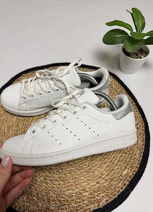 Білі кеди adidas stan snith 5