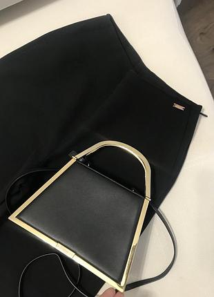 Чудові нові брюки armani