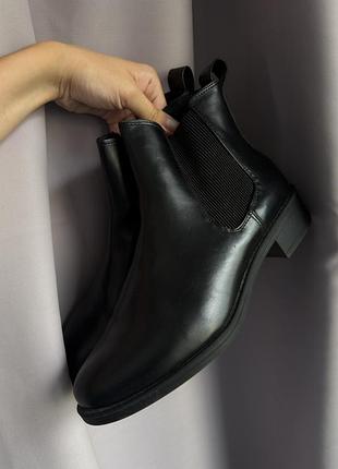 Челсі h&m 39-40р 2