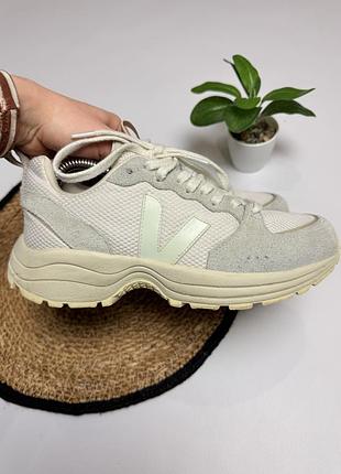 Жіночі кросівки veja 4