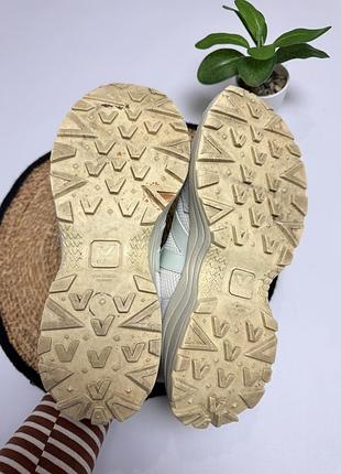 Жіночі кросівки veja 7