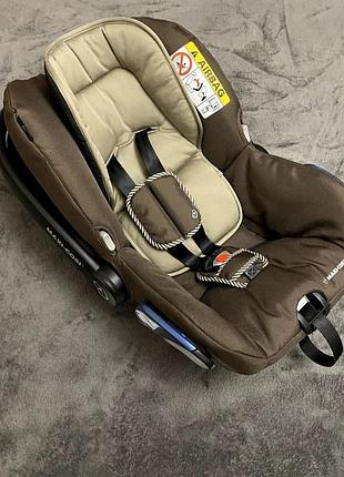 Автокрісло maxi cosi earth
