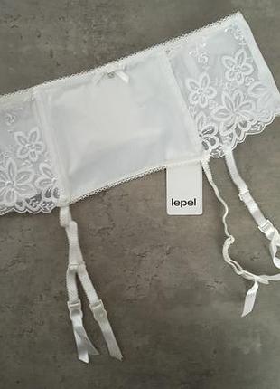 Белый пояс с кружевом lepel
