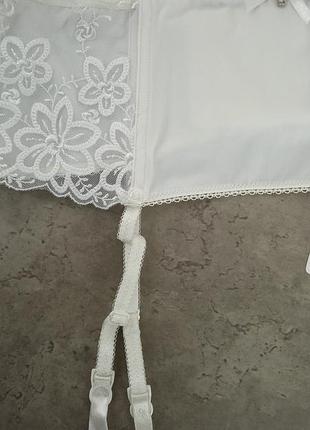 Белый пояс с кружевом lepel 4