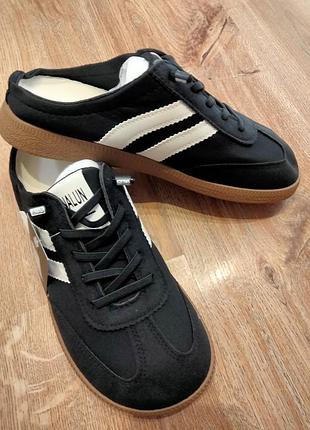 Кроссовки мюли, шлепки